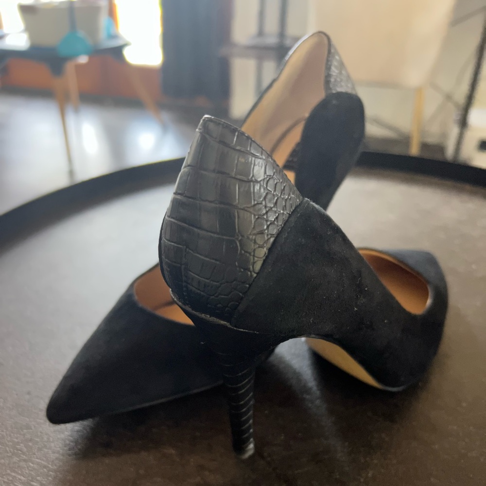 White House black market black heels